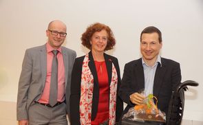 V. l.: Dr. Christian Pichler, Sylvia Zellinger und Tagungsreferent Dr. Georg Fraberger.                        
