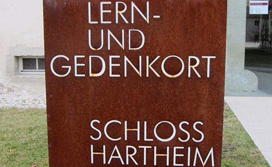 Besinnliches Innehalten für UnternehmerInnen und Führungskräfte im Lern- und Gedenkort Schloss Hartheim.